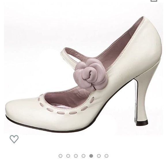 💜BCBG Ruanda Mary Jane Pump - Picture 4 of 6